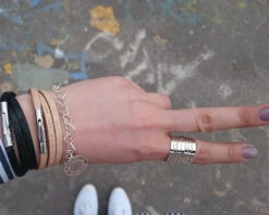 HUMANITY RING, MENSCHENRECHTE, HUMAN RIGHTS, DESIGNER SCHMUCK VON GALWANI -Modejuwelier Geschäft dsc 0721b 1 2