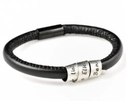 ARMBAND MIT GRAVUR, LEDERARMBAND SCHWARZ, NAMENSARMBAND, SILBER -Modejuwelier Geschäft img4746